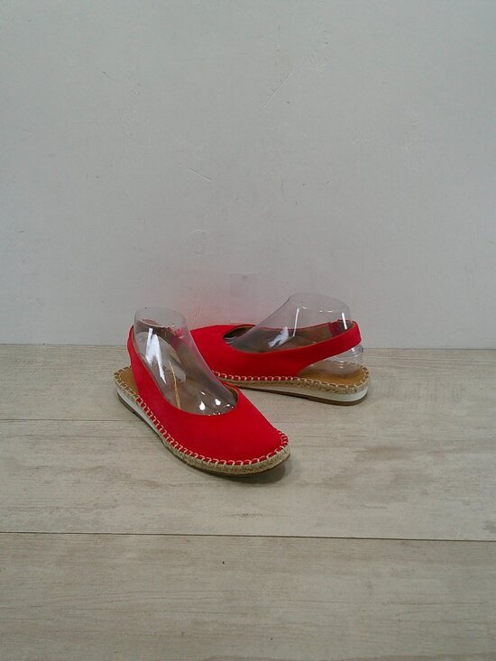a new day Shoes - A New Day Irene Shoes Espadrille Slingback Closed Toe Comfort Red Flats Size 9